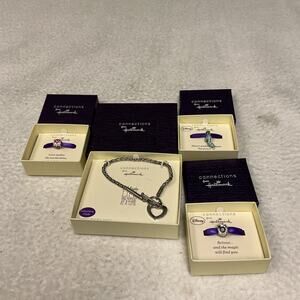 HALLMARK Connections A Kiss That Last Forever Bracelet Extra Charms 3629